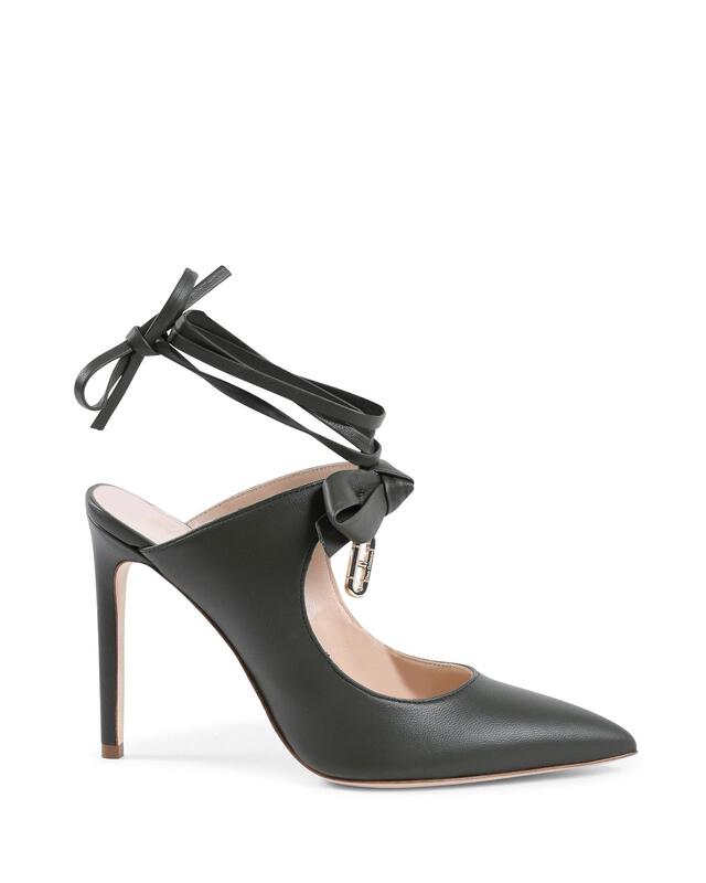 Leather Pointed Toe Mule with Bow Detail - 395 EU