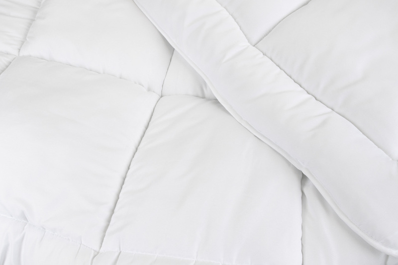 Microfibre QUILT 600GSM ROLL PACKED KING