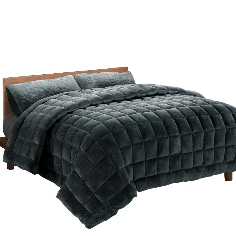 Giselle Bedding Mink Quilt Comforter